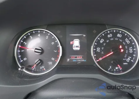 2019 Toyota Rav4 Xle z USA, uszkodzony, nr VIN JTMP1RFV0KD024555